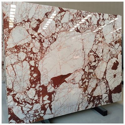 Calacatta qizil marmar